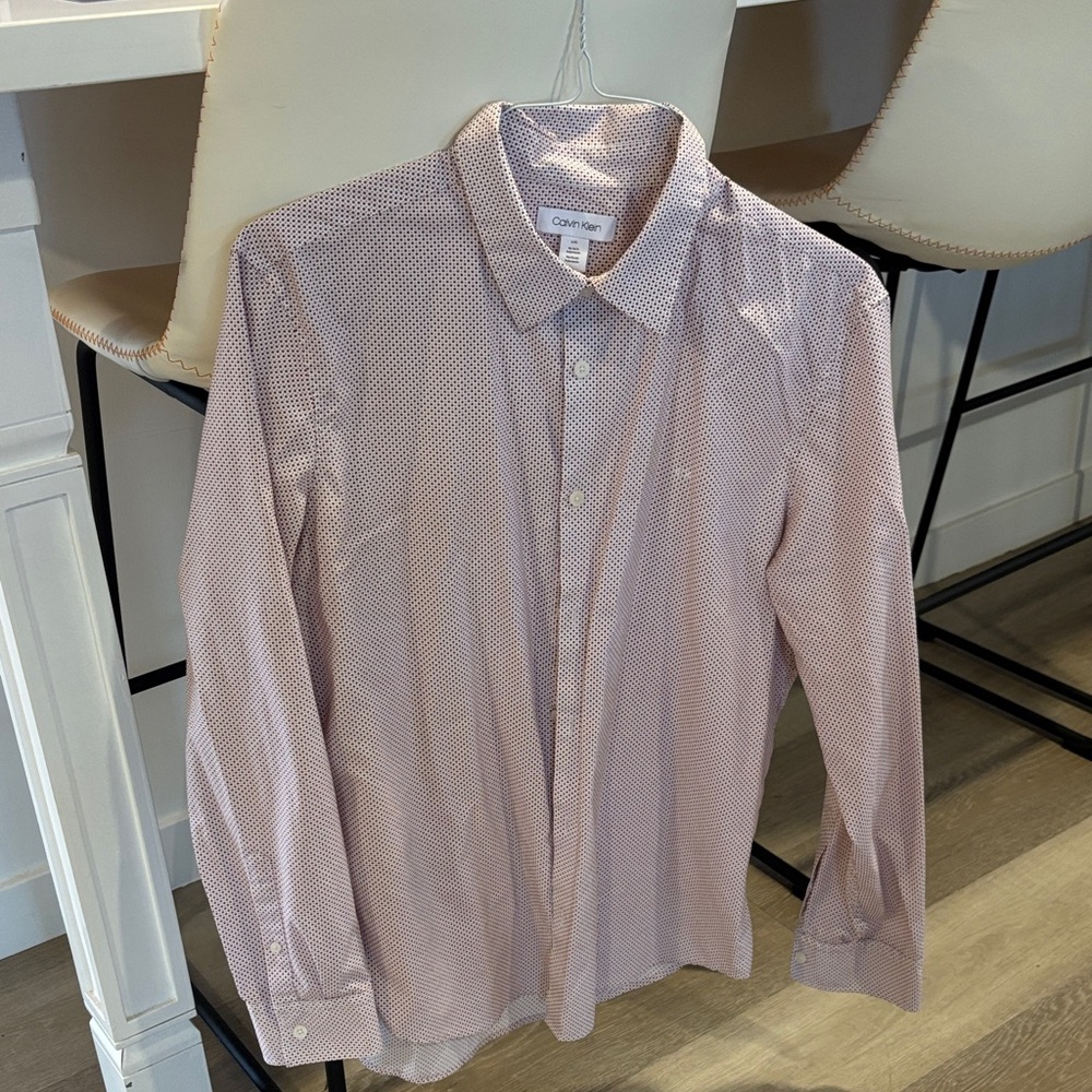Calvin Klein Men's Patterned Dress Shirt- size L